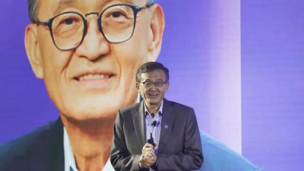 金财配资 英特尔断臂求生，汽车业务夭折