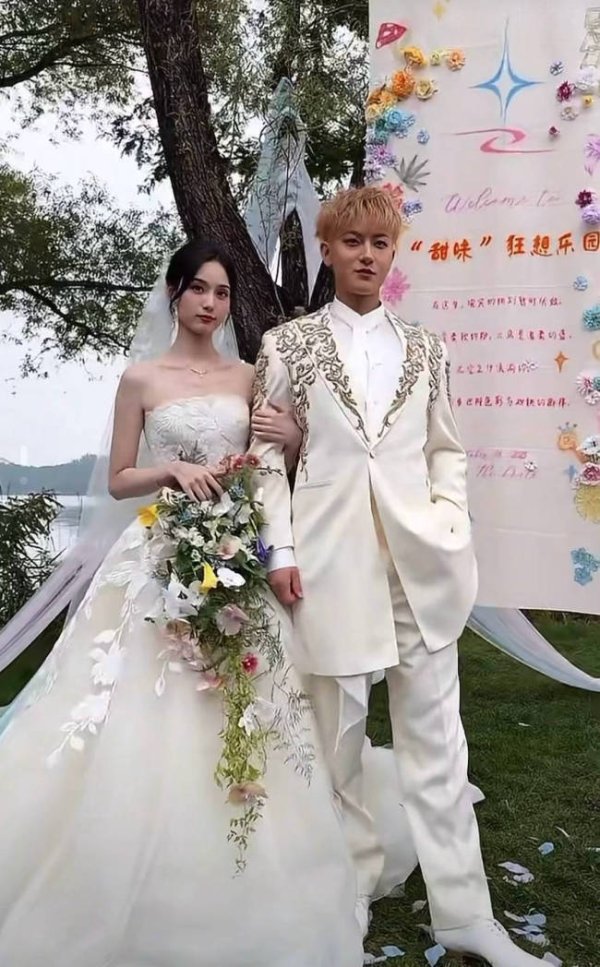 启运操盘 黄子韬说婚礼的所有环节都是徐艺洋策划的